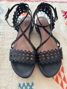 Alaïa black sandals size 40